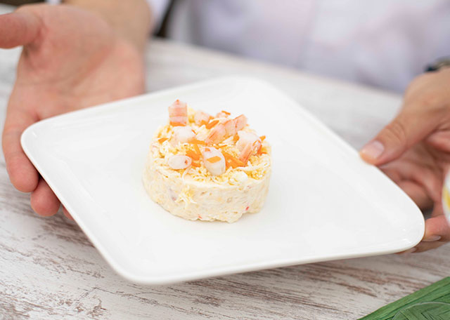 Ensaladilla rusa de txaka y gamba